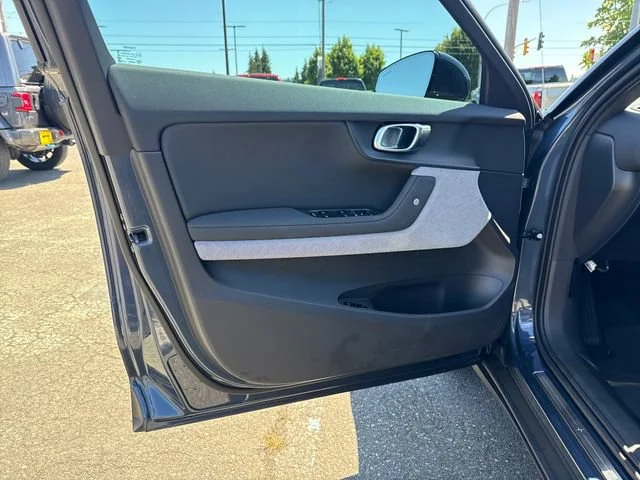 Used 2023 Midnight Metallic Polestar Performance image 15