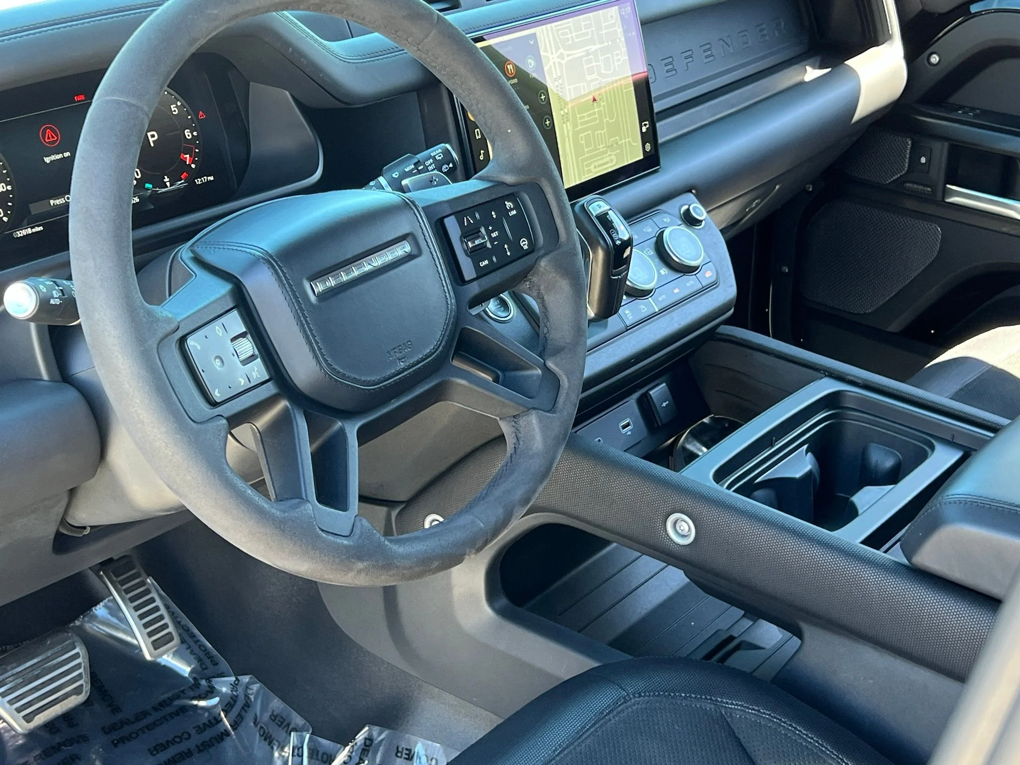 Used 2023 Black Land Rover V8 image 2