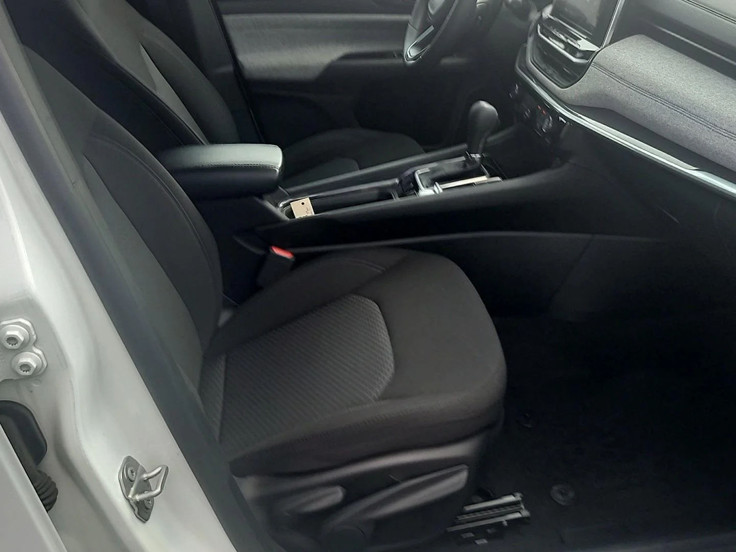 Used 2025 Bright White Clearcoat Jeep Sport image 19