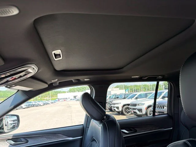 New 2026 Gray Jeep Altitude image 16