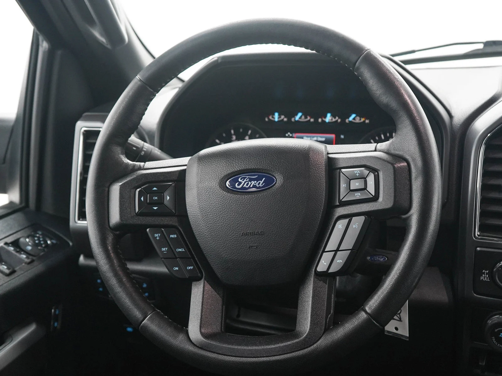 Used 2019  Ford xlt image 17