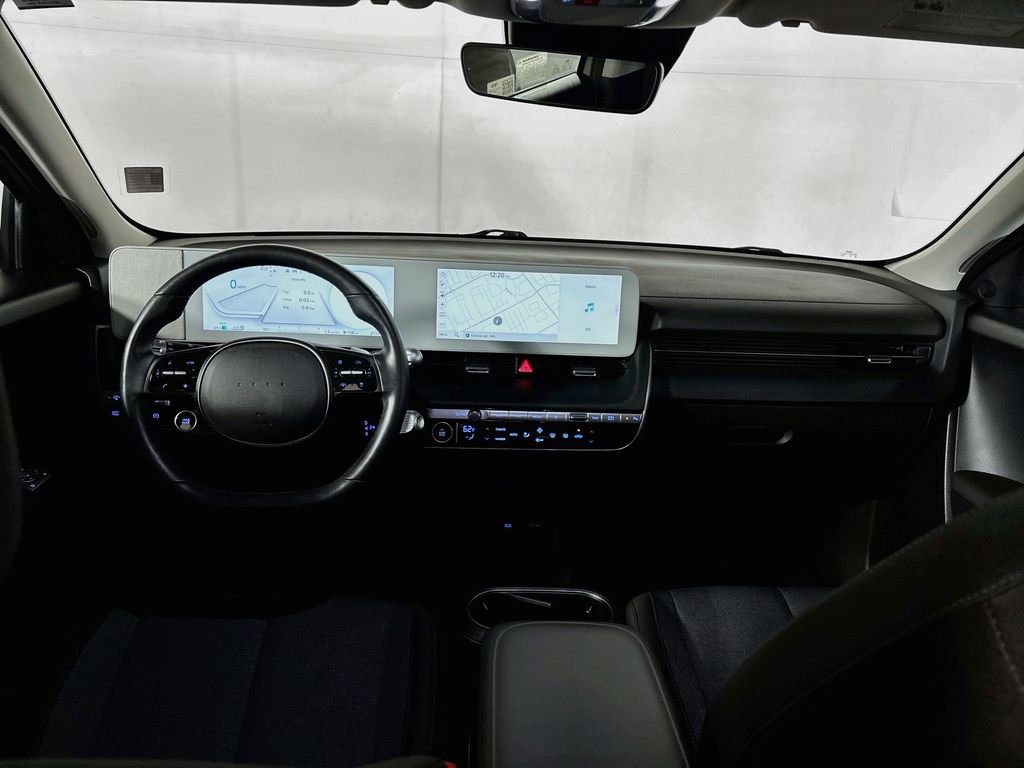 Used 2024 Gray Hyundai SEL image 12
