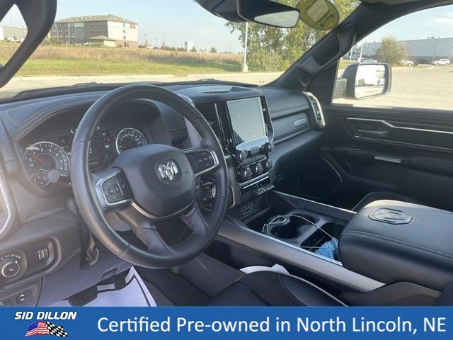 Used 2023 Diamond Black Crystal Pearl Coat Ram Laramie image 17