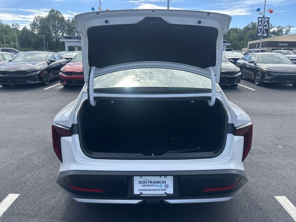 Certified Used 2026 White Kia LXS image 22