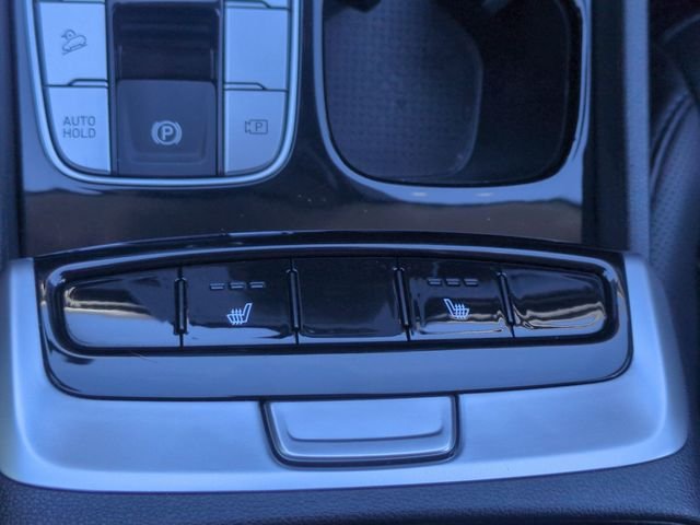Used 2023 White Hyundai SEL image 21
