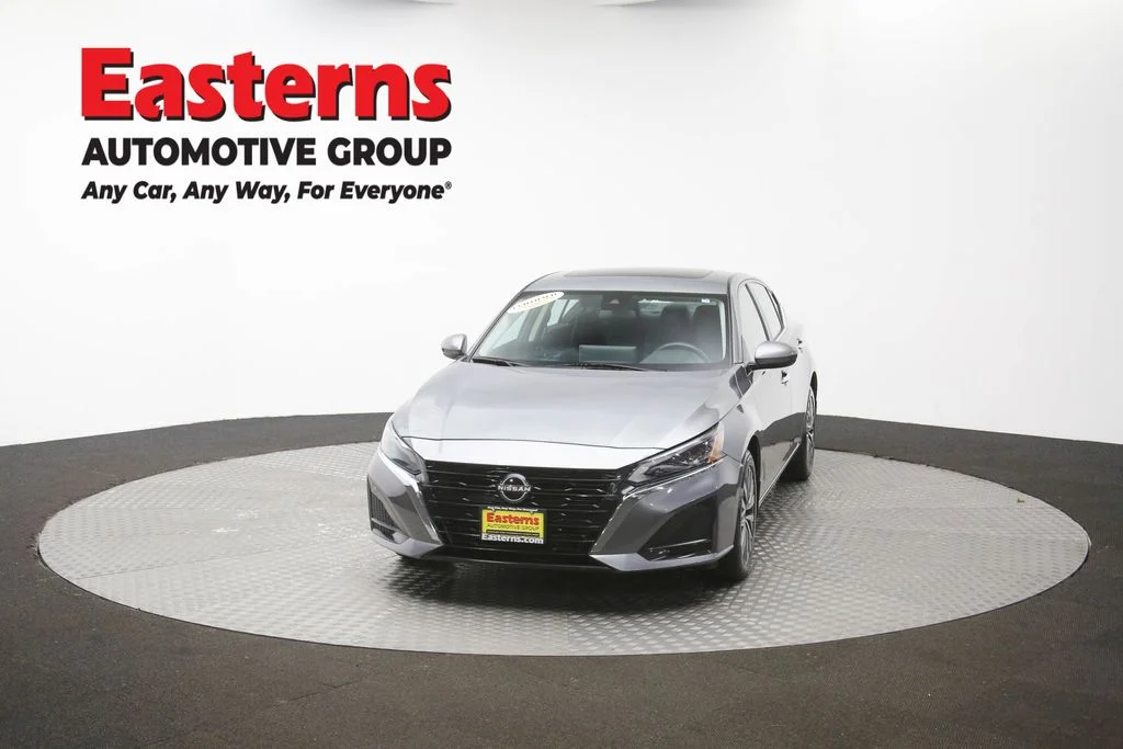 Used 2024 Gray Nissan 2.5 SV image 50