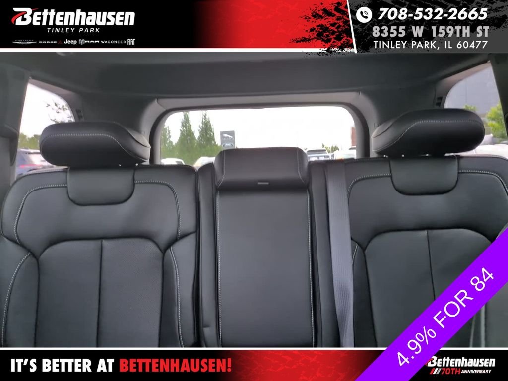 New 2026 Baltic Gray Metallic Clear-Coat Exterior Paint Jeep Limited Reserve image 26