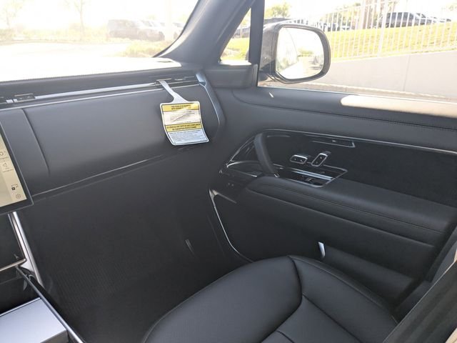 New 2026 Fuji White Land Rover SE image 17