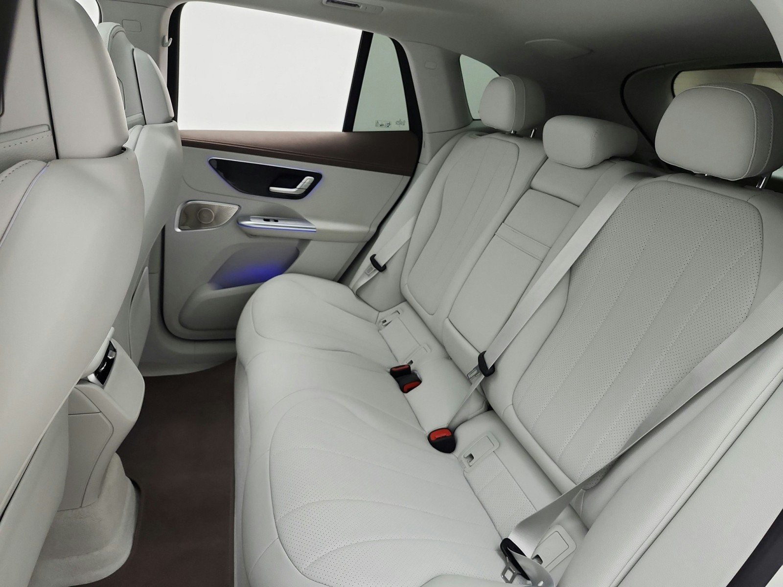 Used 2023 Polar White Mercedes-Benz EQE 350+ SUV image 16