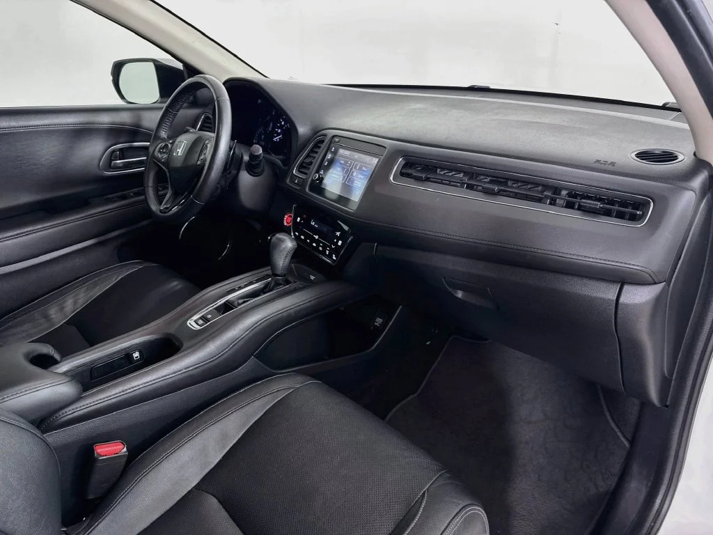 Certified Used 2019 Platinum White Pearl Honda EX-L image 38