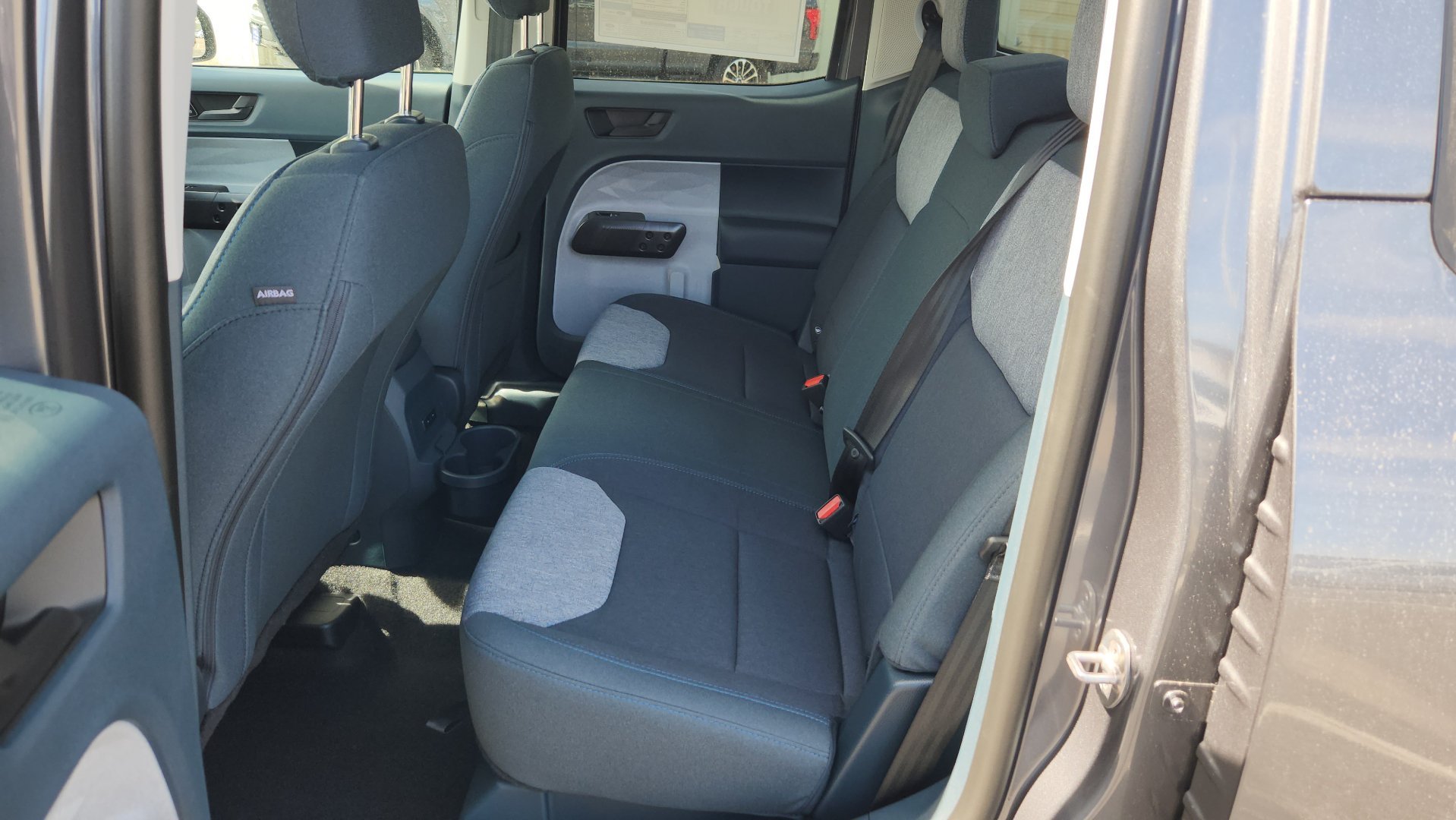 New 2026 Carbonized Gray Metallic Ford XLT image 15