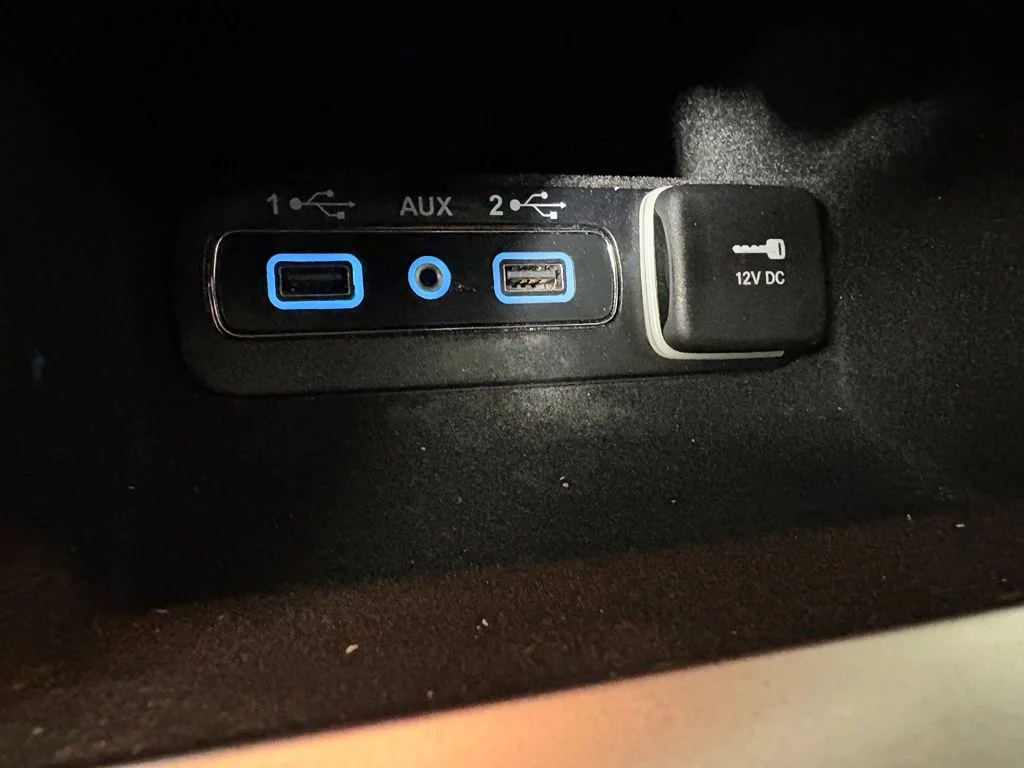Used 2019 Black Jeep Laredo image 39
