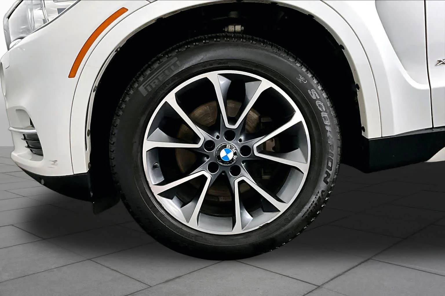 Used 2017 Alpine White BMW xDrive35i image 11