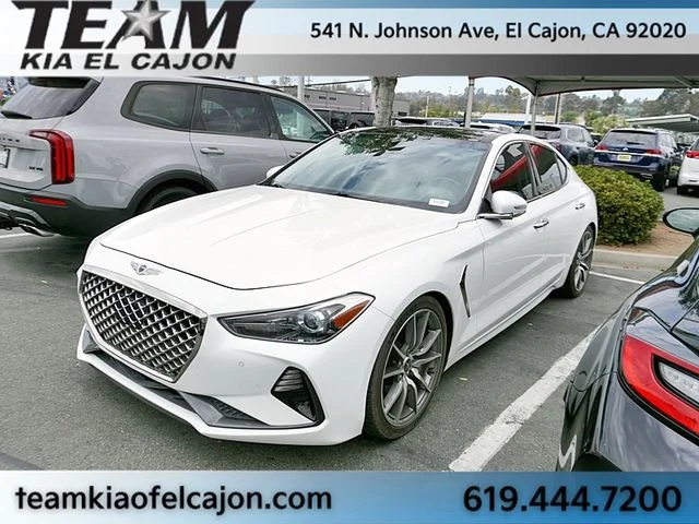 Used 2021 White Genesis 3.3T image 1