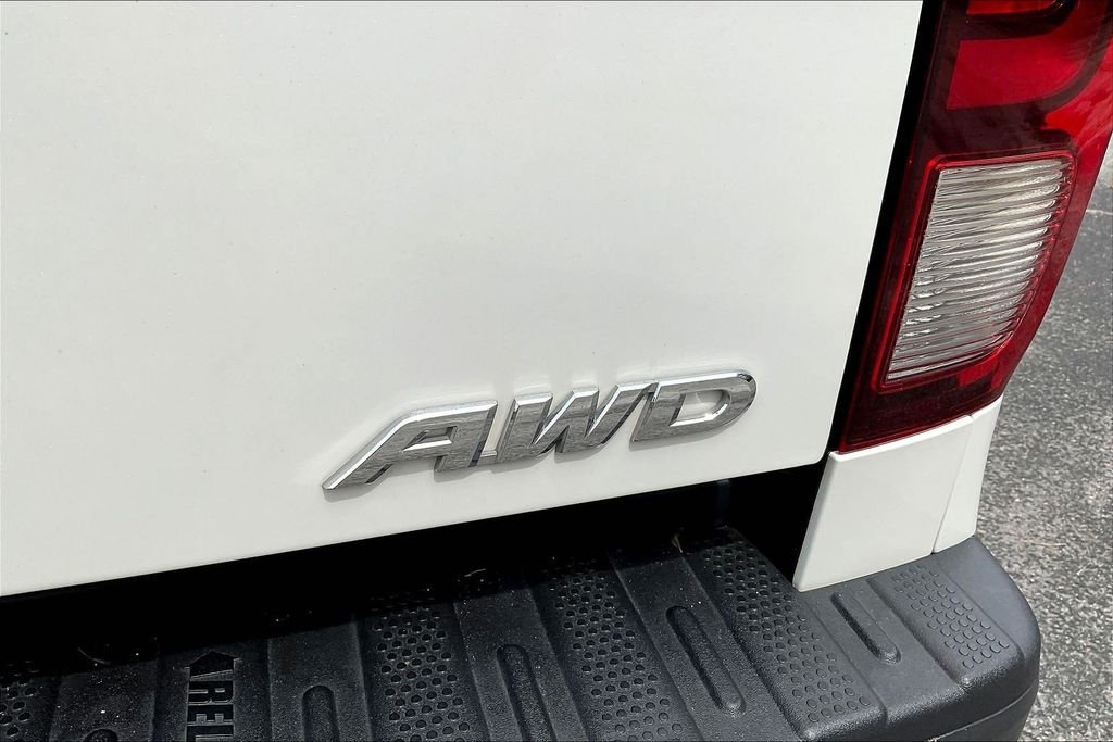 Used 2023 White Honda RTL image 28