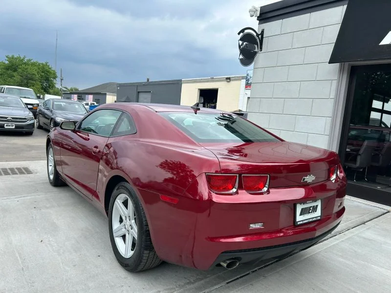Used 2010 Red Chevrolet LT Coupe 2D image 8