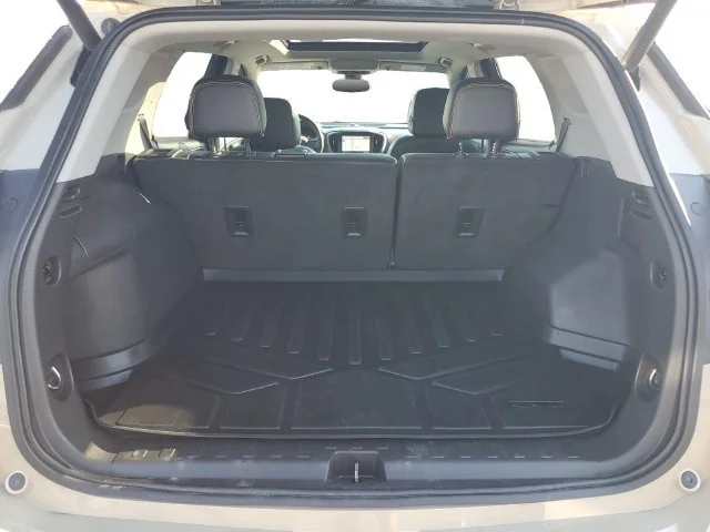Used 2022 DESERT SAND METALLIC GMC AT4 image 38