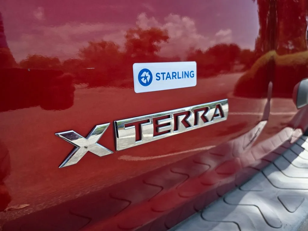 Used 2015 Red Nissan X image 31