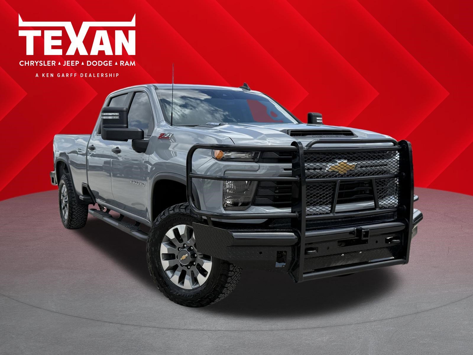Used 2024 Slate Gray Metallic Chevrolet  image 1