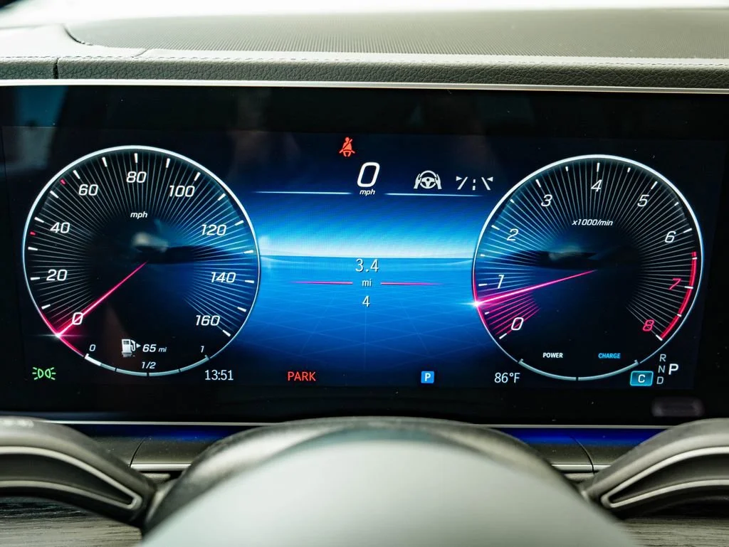 New 2026 Moonlight White Mercedes-Benz GLS 450 image 33