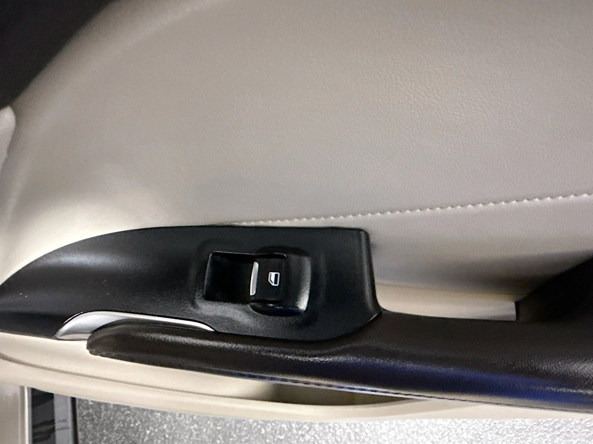 Used 2019 Iced Mocha Metallic Lincoln Standard image 27