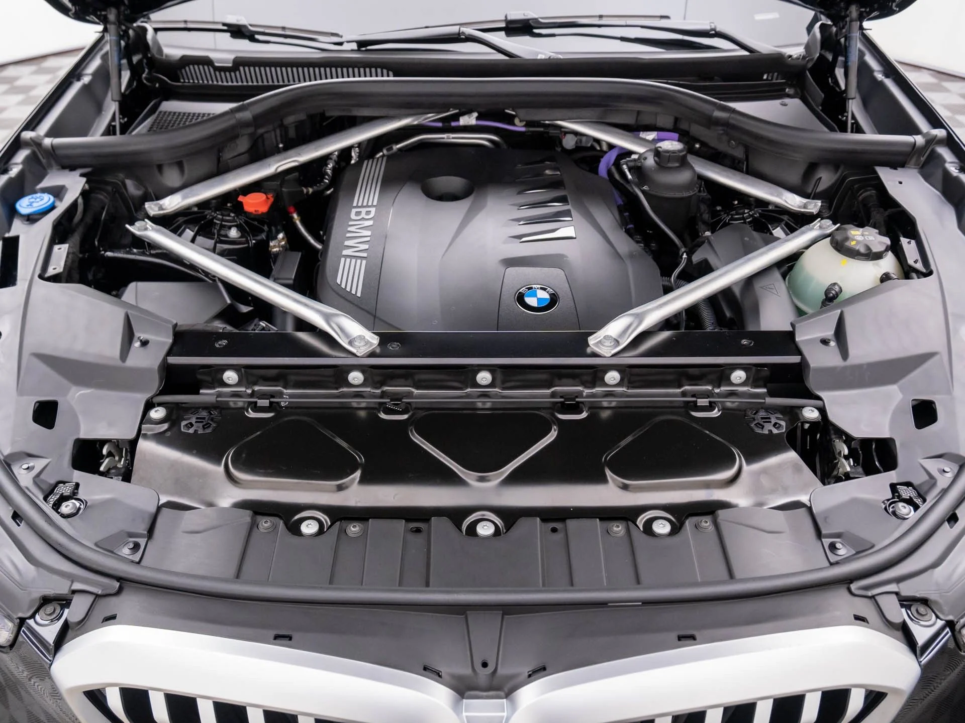 Certified Used 2026 Black BMW xDrive40i image 30