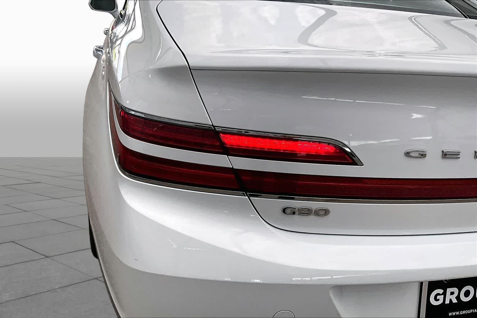Used 2021 Uyuni White Genesis 5.0L Ultimate image 27