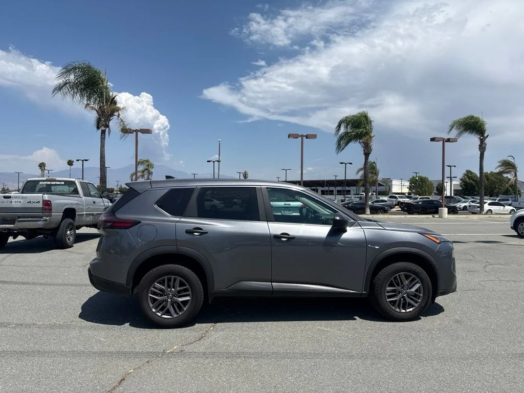 Used 2024 Gray Nissan S image 8