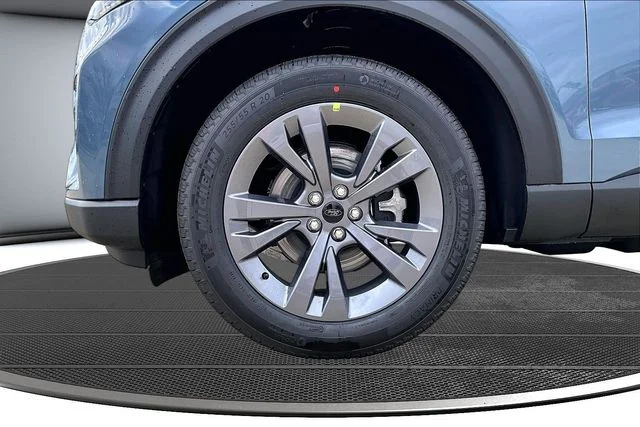 New 2026 Vapor Blue Metallic Ford Active image 13