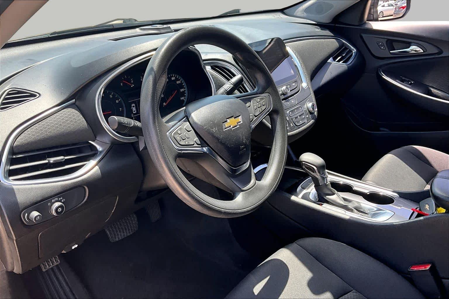 Used 2021 Mosaic Black Metallic Chevrolet LT image 17
