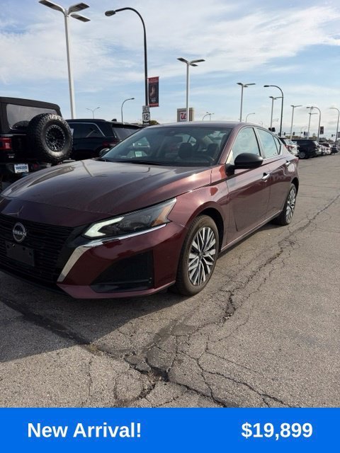 2025 Nissan Altima SV