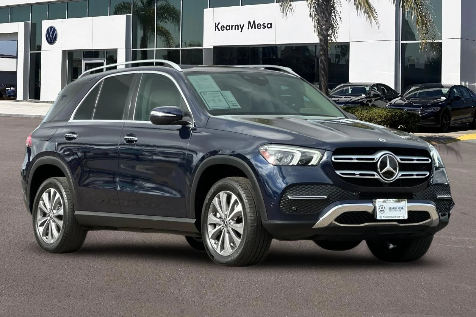 Used 2021 Blue Mercedes-Benz GLE 350 image 2
