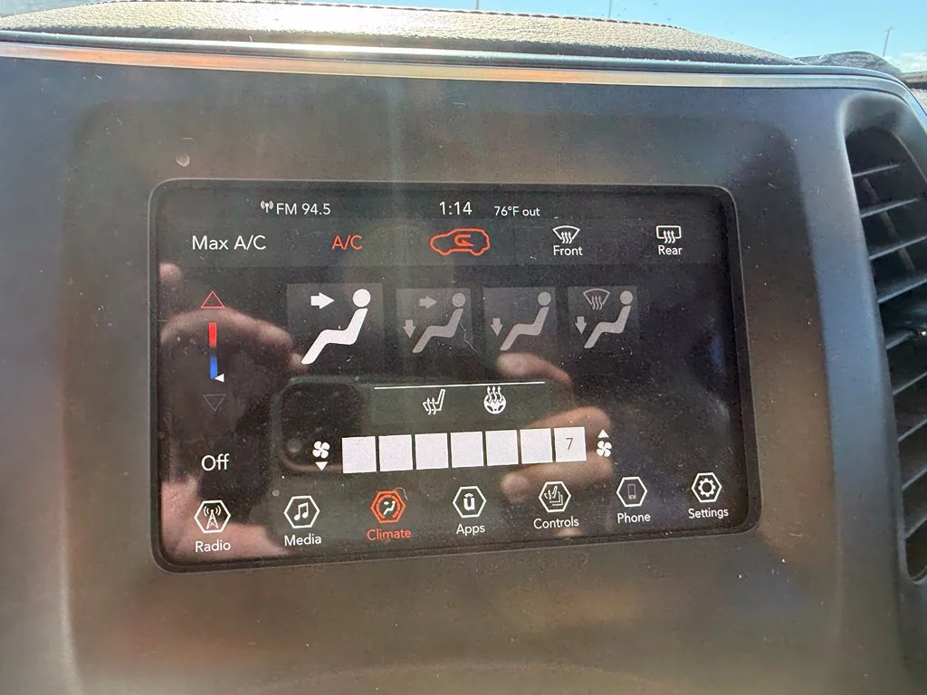 Used 2021 Red Jeep Latitude Plus image 10