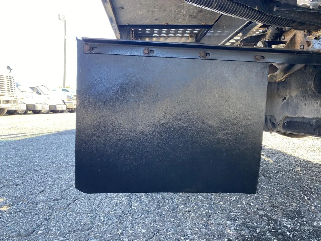 Used 2019  Isuzu Rollback image 65