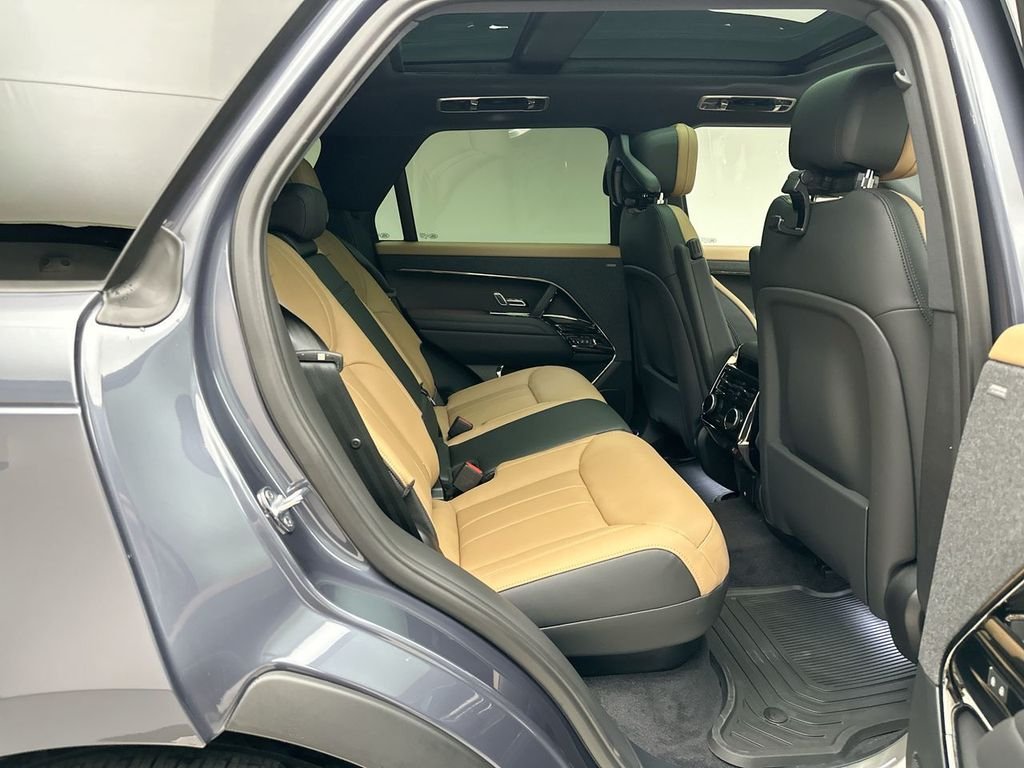 New 2026 Varesine Blue Land Rover Dynamic SE image 7