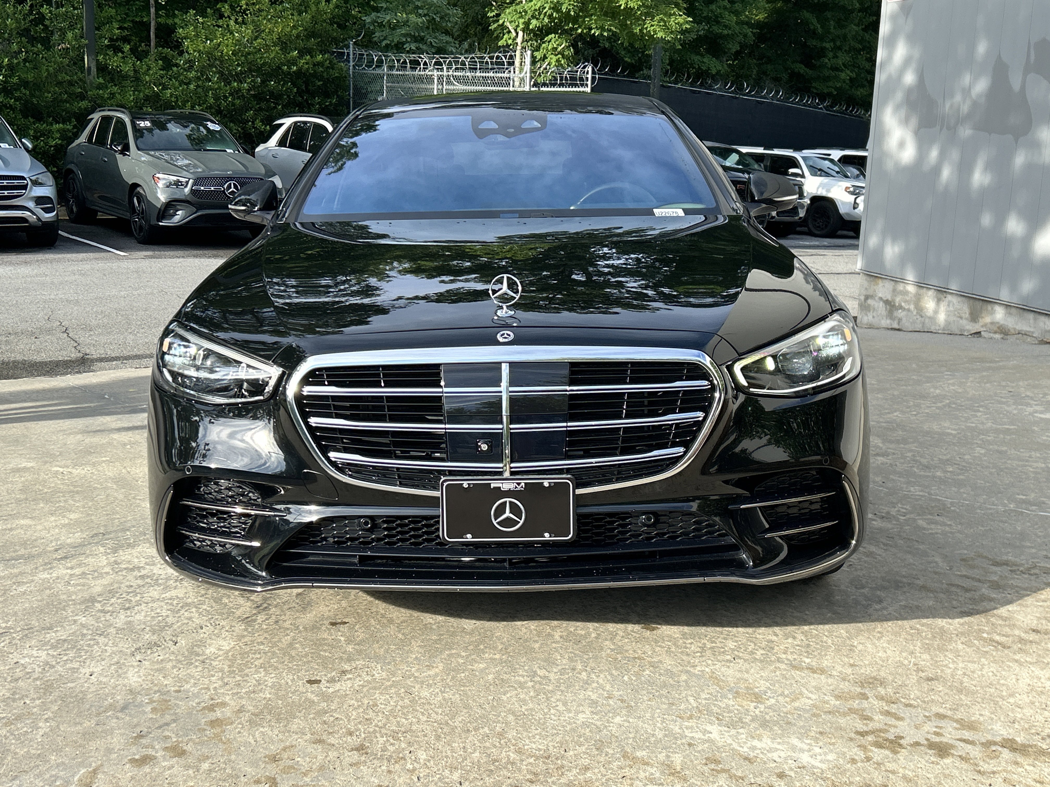 Certified Used 2023 Black Mercedes-Benz S 580 4MATIC® Sedan image 3
