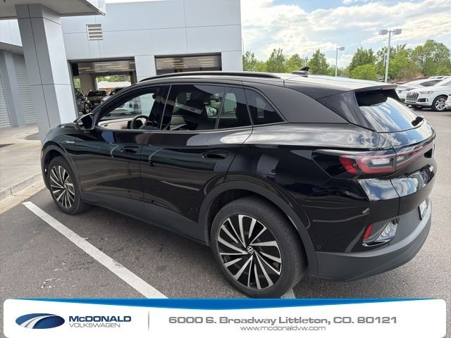 Used 2024 Black Volkswagen Pro image 4