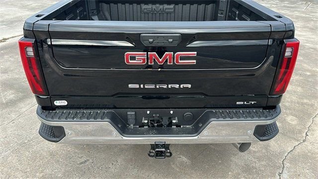2025 GMC Sierra 2500HD SLT - Photo 13