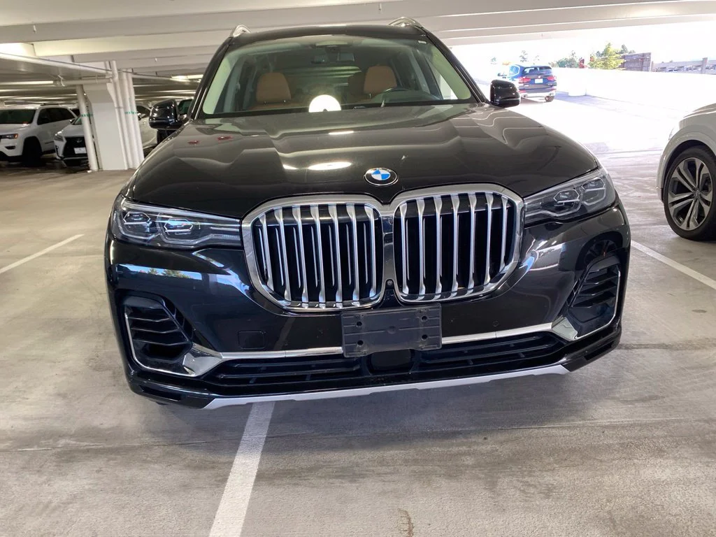 Used 2019 Black Sapphire Metallic BMW xDrive40i image 8