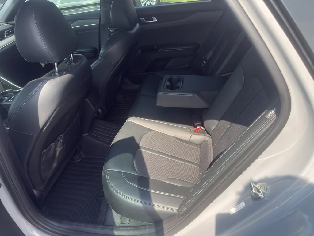 Used 2024 Wolf Gray Kia GT-Line image 9