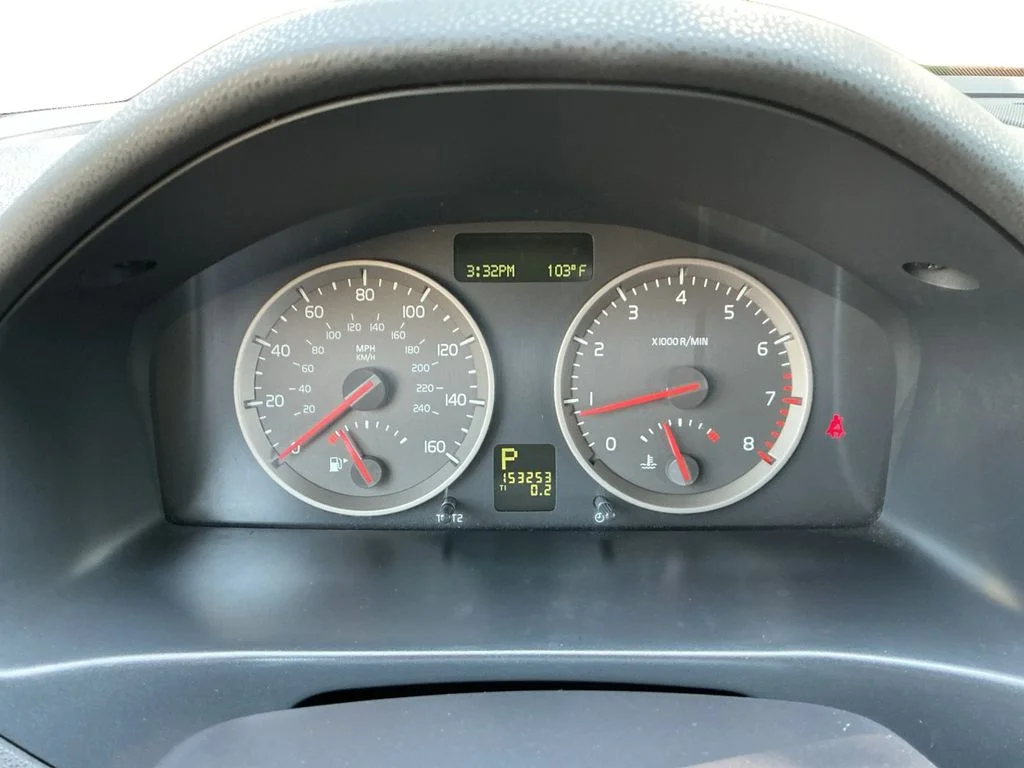 Used 2007 Silver Volvo 2.4i image 14