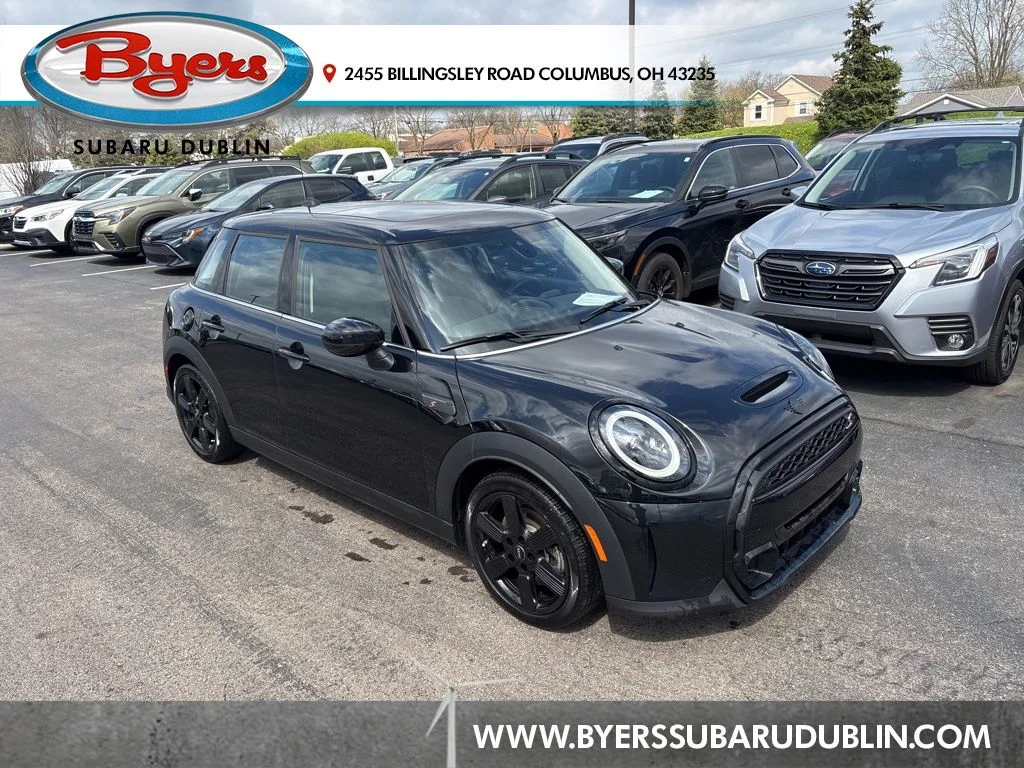 2024 MINI Hardtop Cooper S's photo