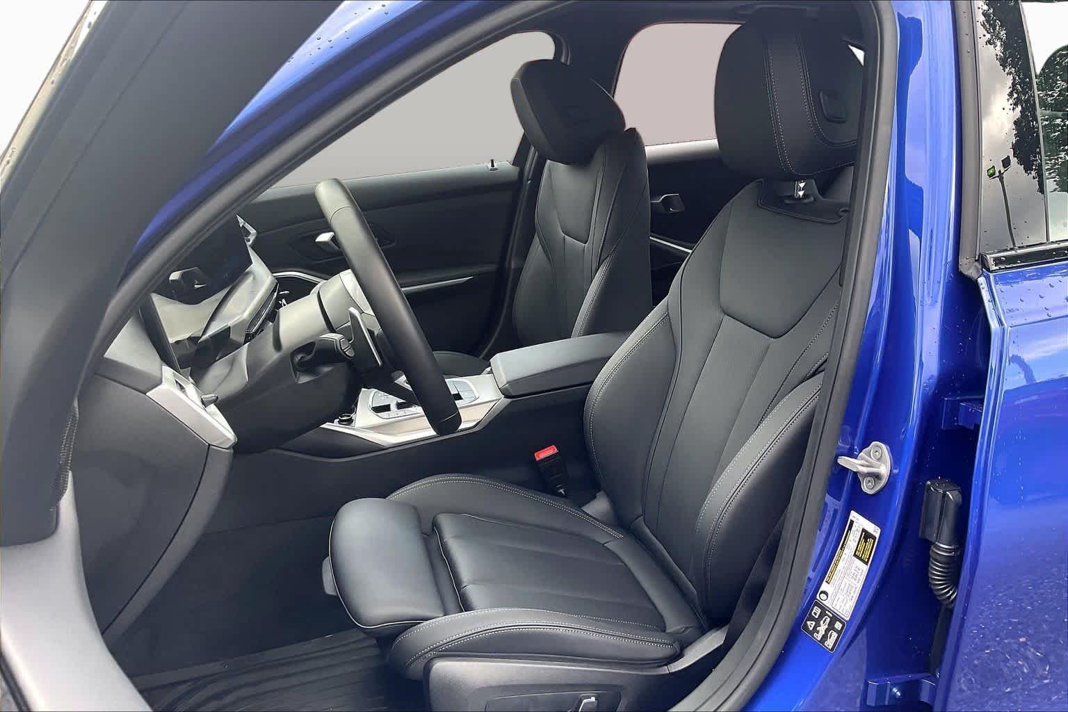2026 BMW 3 Series 330i - Photo 7