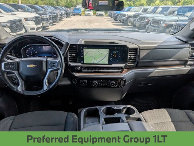 Used 2025 Gray Chevrolet LT image 27