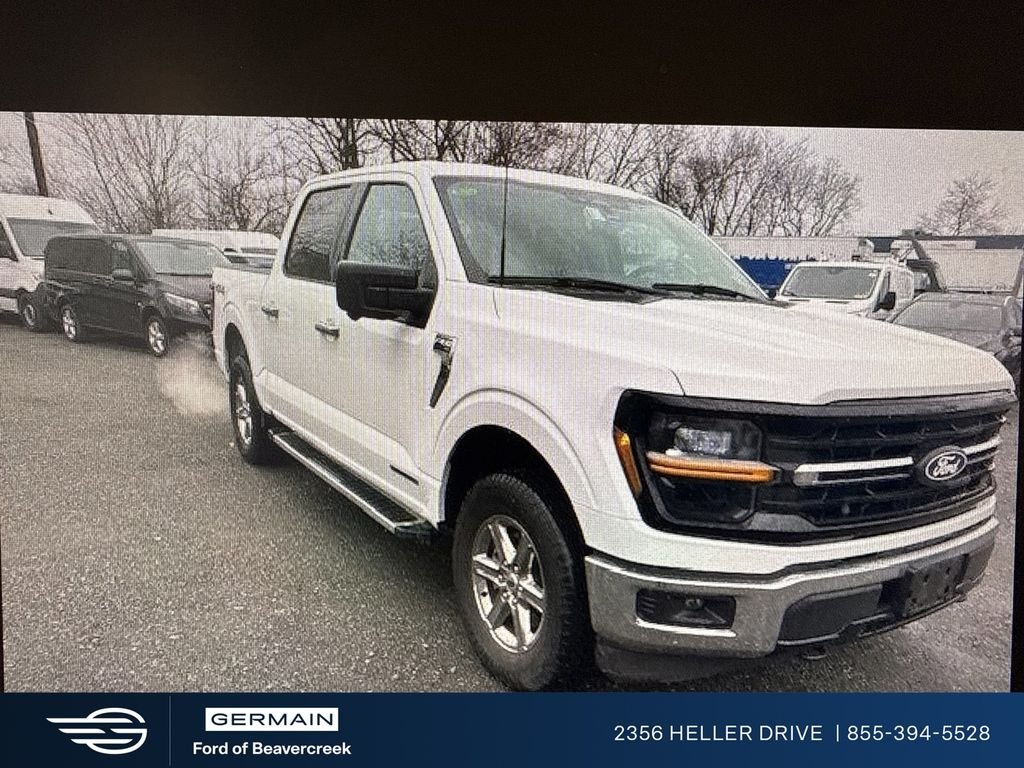 Used 2024 Oxford White Ford XLT image 1