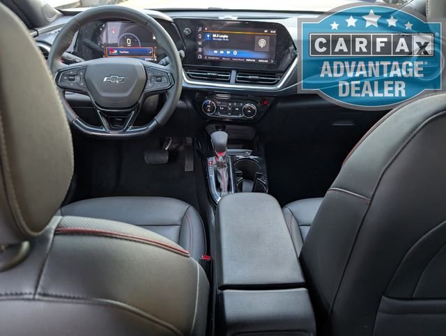 Used 2025 Summit White Chevrolet 2RS image 18