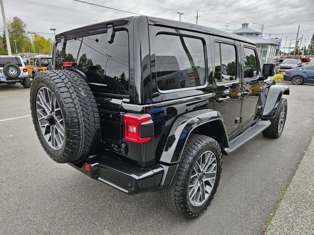 Used 2024 Black Clear Coat Jeep High Altitude 4xe image 5