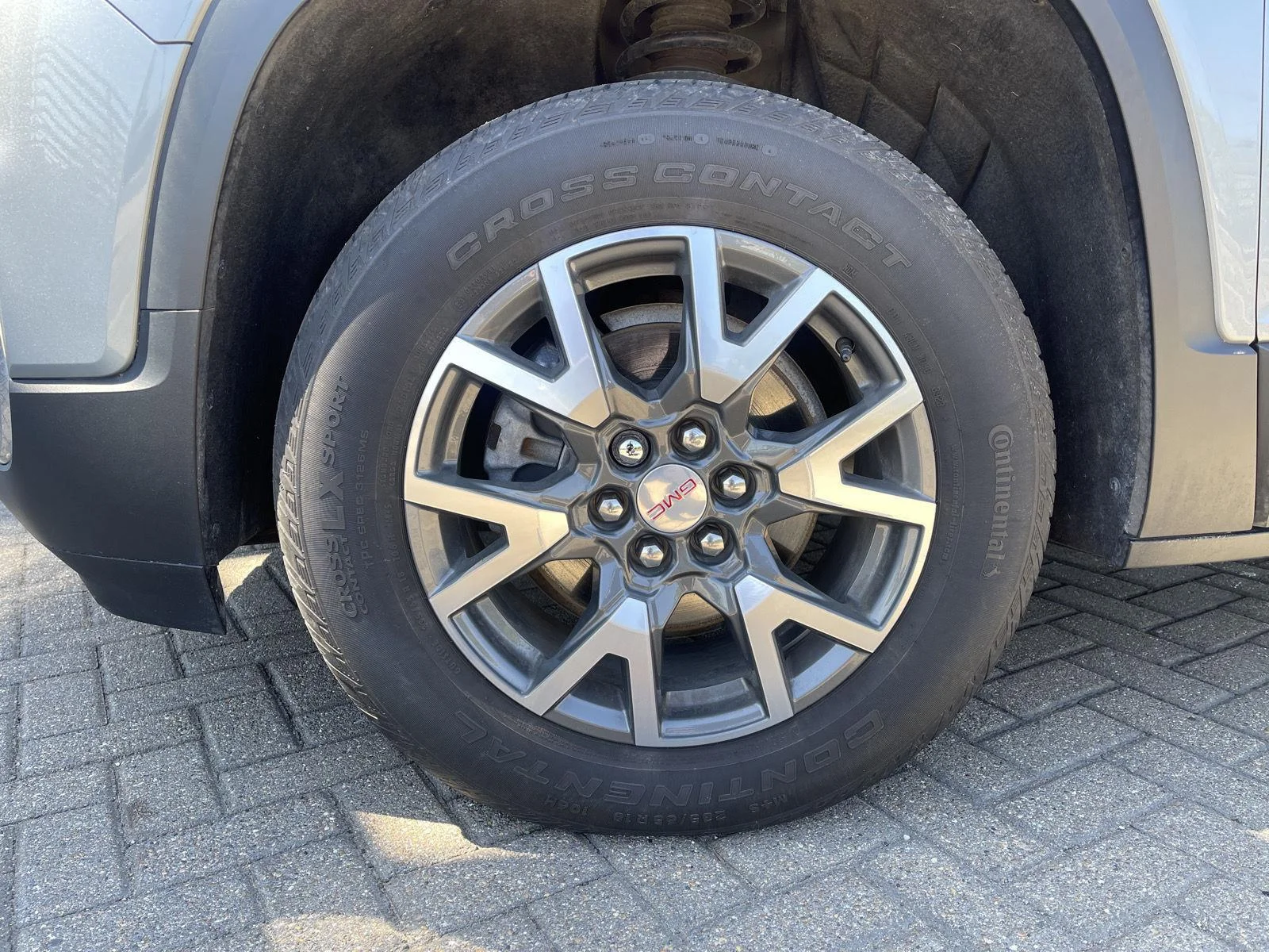 Used 2023 Sterling Metallic GMC SLE image 10
