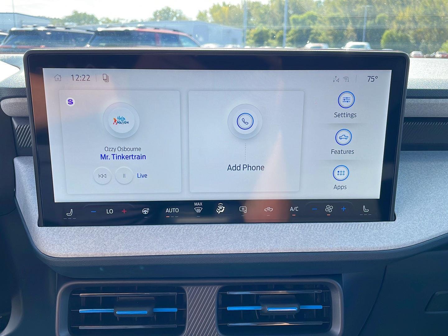New 2026 Azure Gray Metallic Tri-Coat Ford XLT image 21