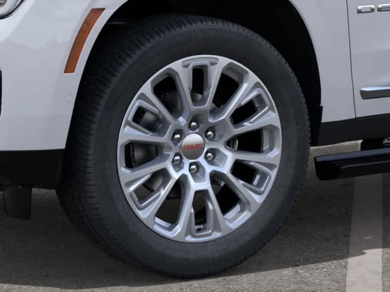 2026 GMC Yukon XL Denali - Photo 9